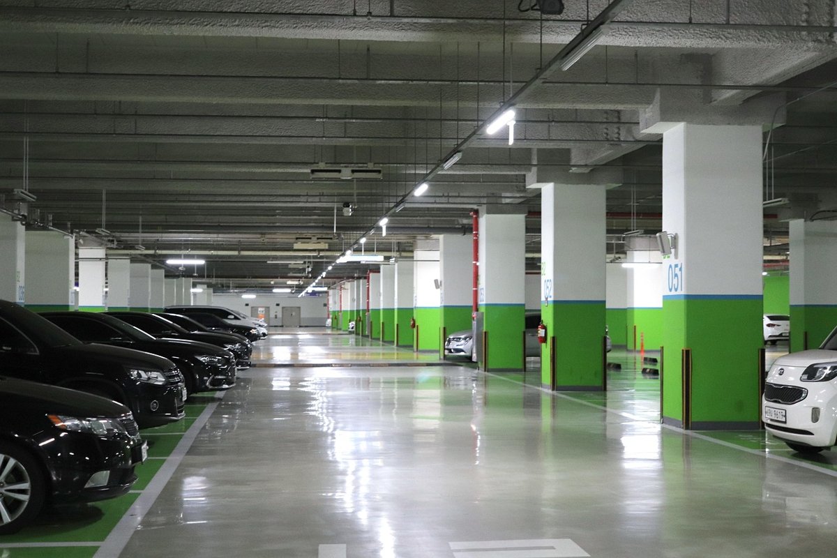 How Automated, Cashless Parking Systems Work in Malaysia
